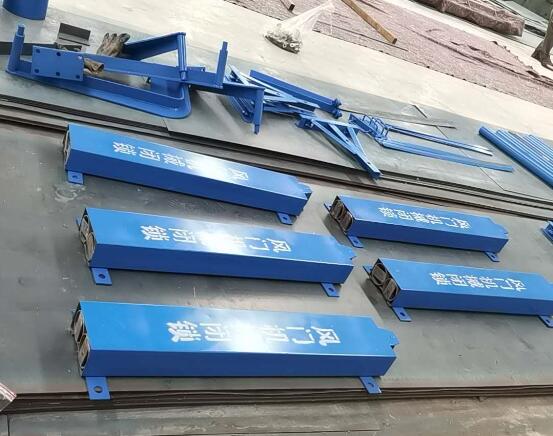 礦用平衡風(fēng)門機(jī)械閉鎖裝置